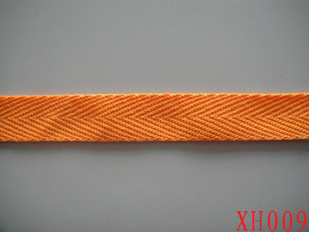 ���]����